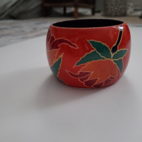 Gorgeous Vibrant Flower Bangle Made in India. Thick bracelet 3 ¼" wide opening - Picture 4 of 10